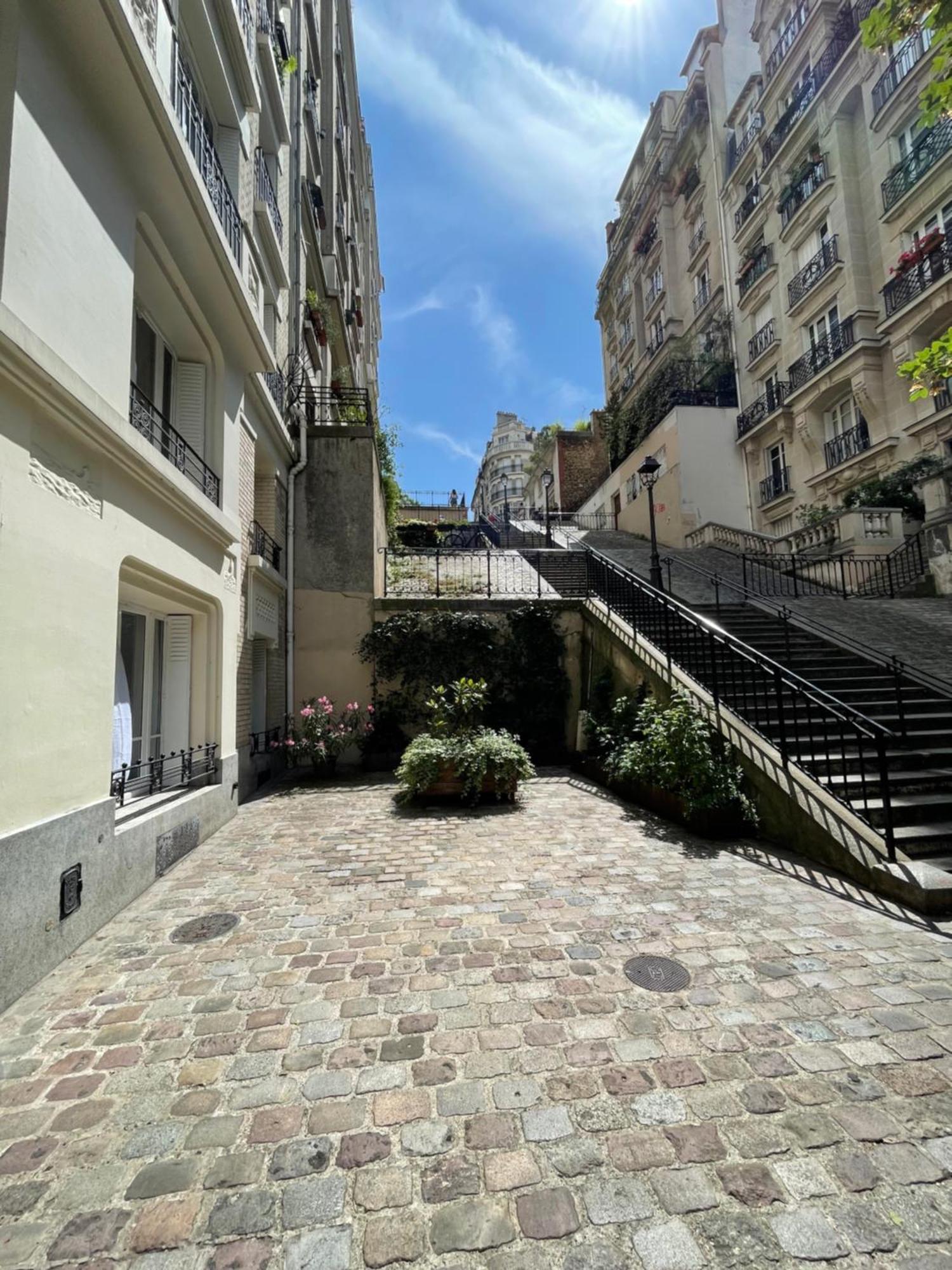 Апартаменты Montmartre Sacre Coeur Париж Экстерьер фото